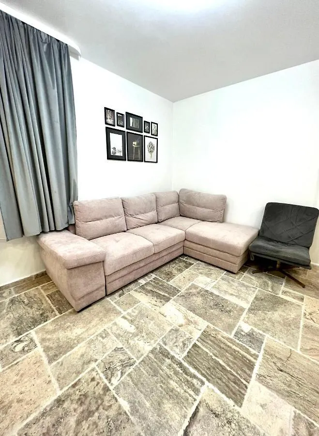 Titan Studio Boekarest Appartement